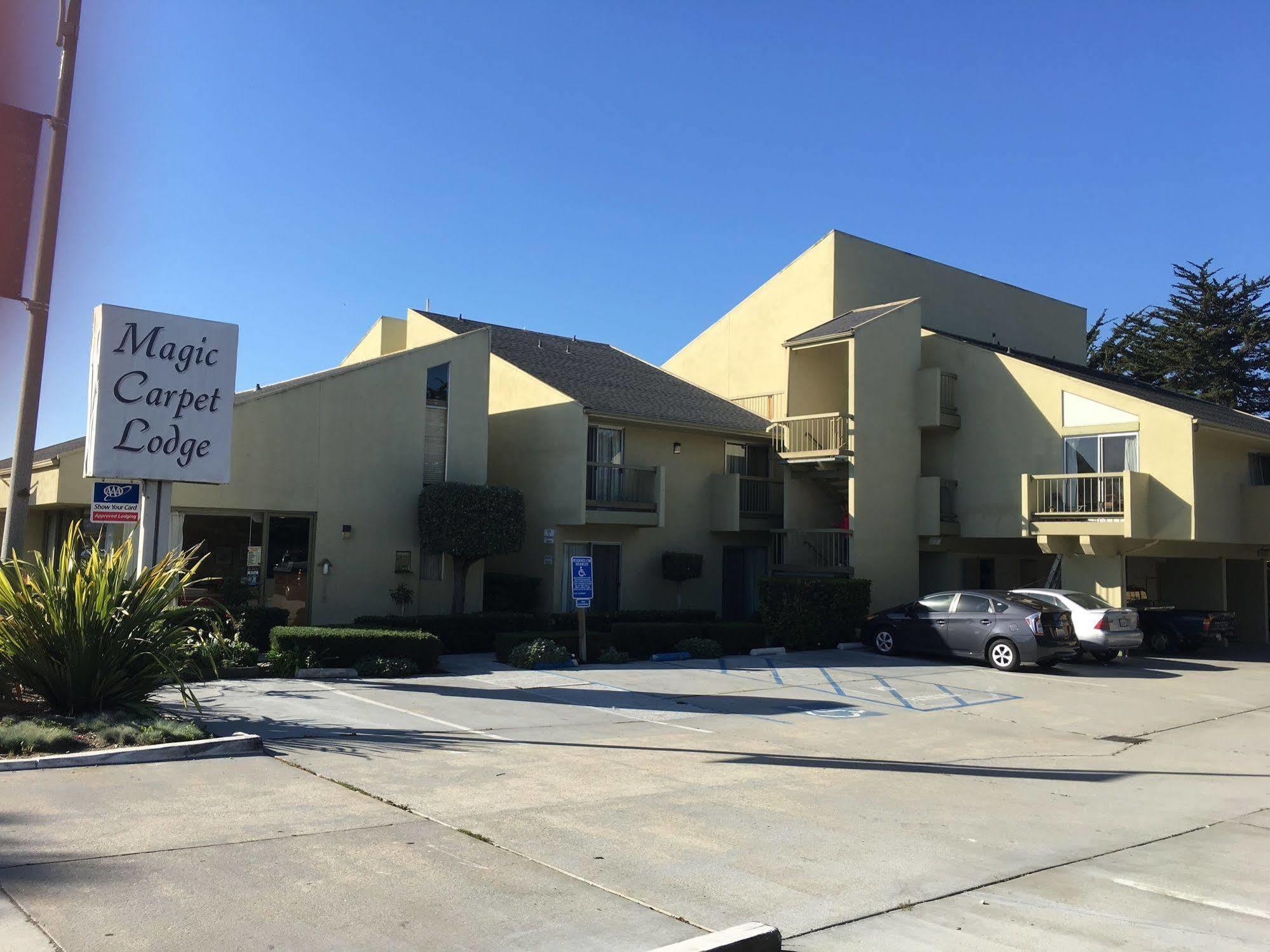 Sand Dollar Inn Seaside Exterior photo